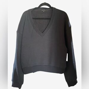 NWT Beyond Yoga black pullover oversized v neck sweatshirt sweater womens